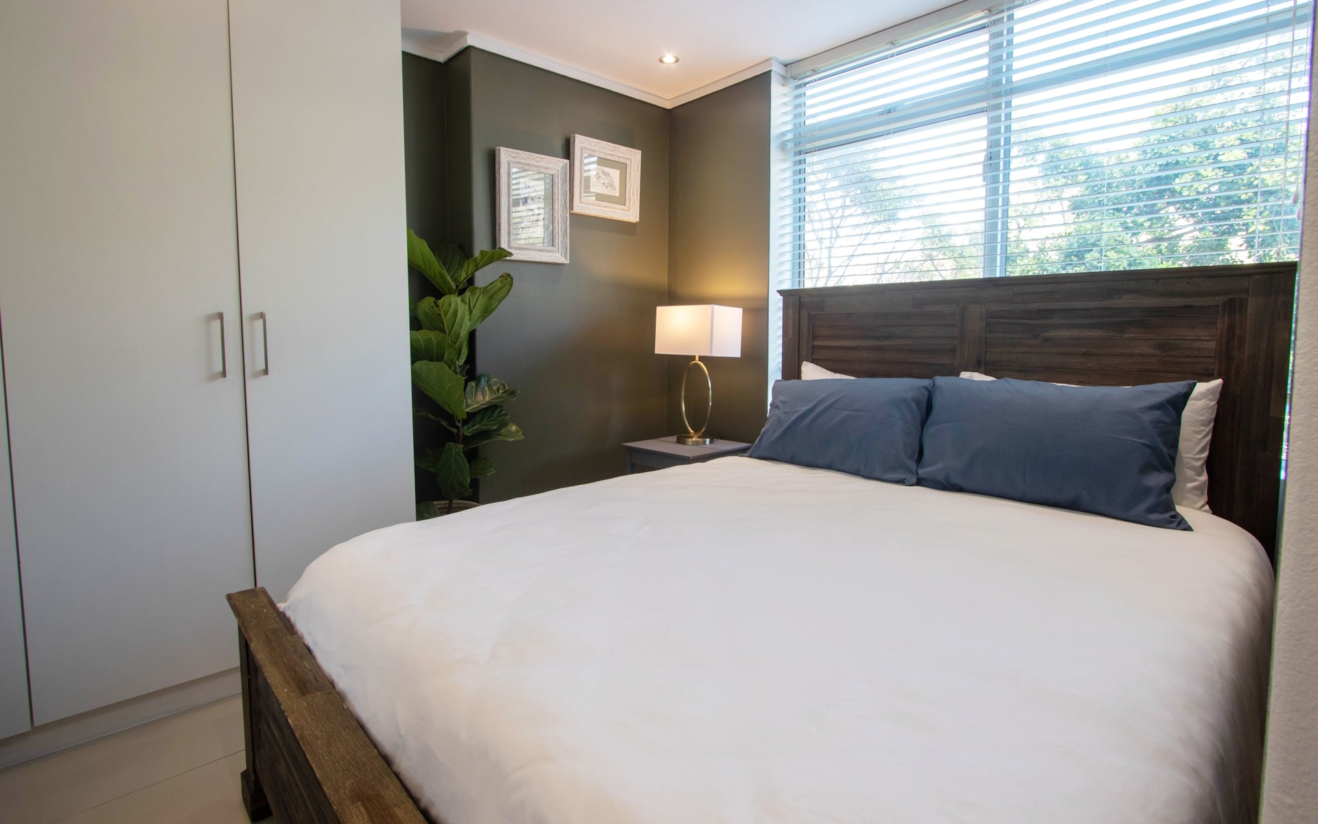 Victoria Views holiday rental unit with views in Hout Bay feature 2