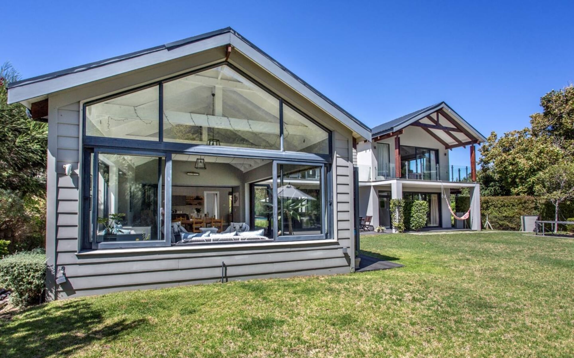 Luxury family home rental in Hout Bay with big garden